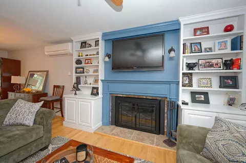 6 Brinker Cir, Glenmont, NY 12077 photo 5