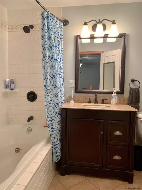 6 Brinker Cir, Glenmont, NY 12077 photo 26