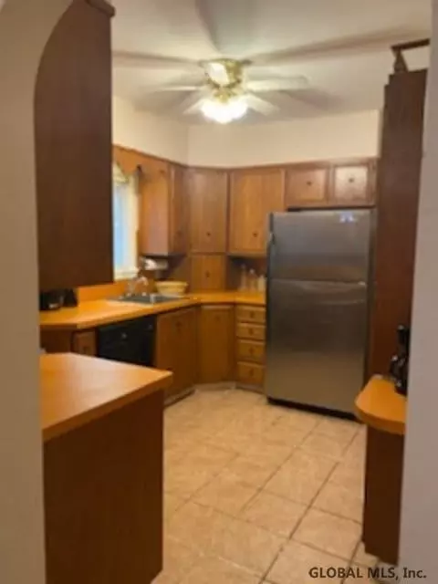 403 Robinson St, Schenectady, NY 12304 photo 27