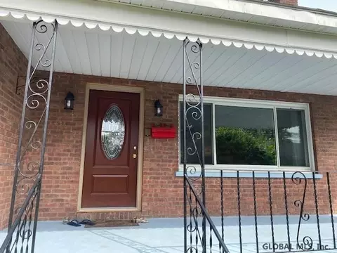 403 Robinson St, Schenectady, NY 12304 photo 1