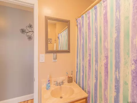 714 Draper Ave, Schenectady, NY 12306 photo 33