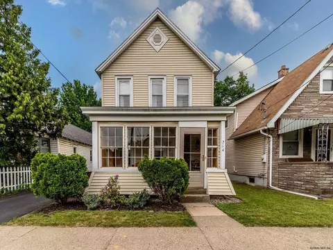 714 Draper Ave, Schenectady, NY 12306 photo 1