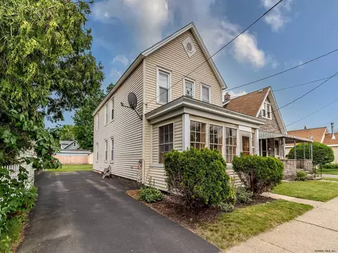 714 Draper Ave, Schenectady, NY 12306 photo 2