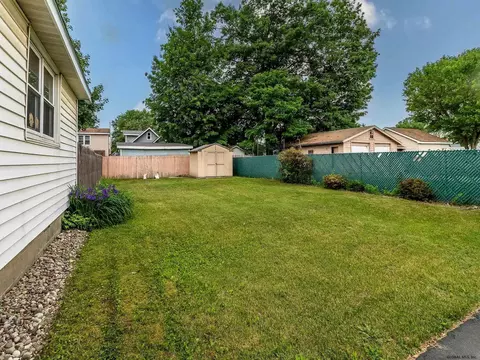 714 Draper Ave, Schenectady, NY 12306 photo 35