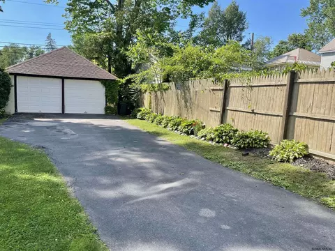 873 Wright Ave, Schenectady, NY 12309 photo 35