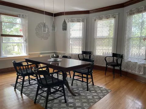 873 Wright Ave, Schenectady, NY 12309 photo 9
