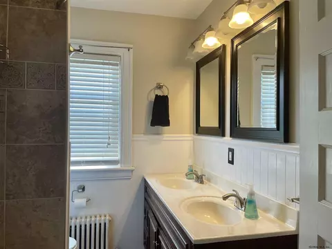 873 Wright Ave, Schenectady, NY 12309 photo 26