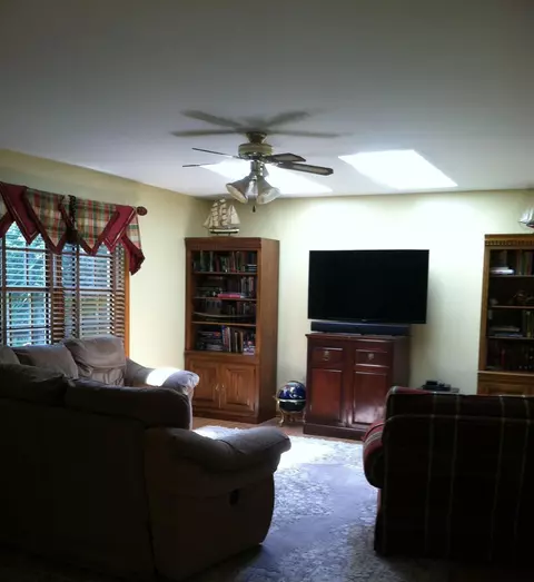 3283 E Lydius St, Schenectady, NY 12303 photo 11