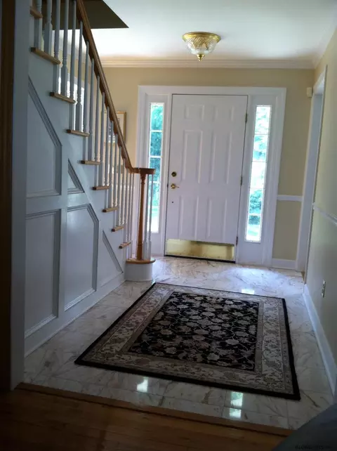3283 E Lydius St, Schenectady, NY 12303 photo 3