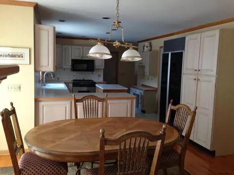 3283 E Lydius St, Schenectady, NY 12303 photo 8