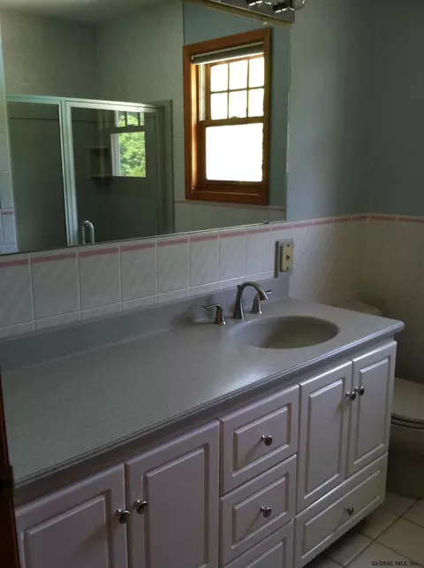 3283 E Lydius St, Schenectady, NY 12303 photo 14