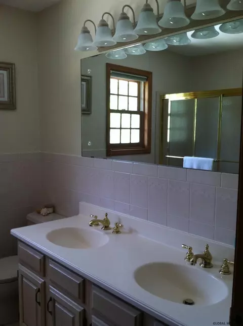 3283 E Lydius St, Schenectady, NY 12303 photo 16