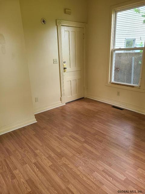 812 State St, Schenectady, NY 12307 photo 15