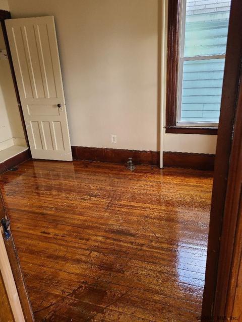 812 State St, Schenectady, NY 12307 photo 5
