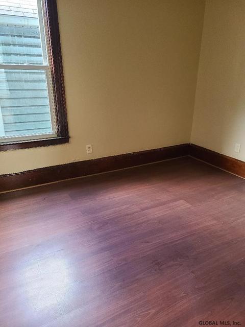812 State St, Schenectady, NY 12307 photo 4