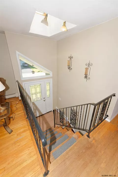 3108 E Old State Rd, Schenectady, NY 12303 photo 7