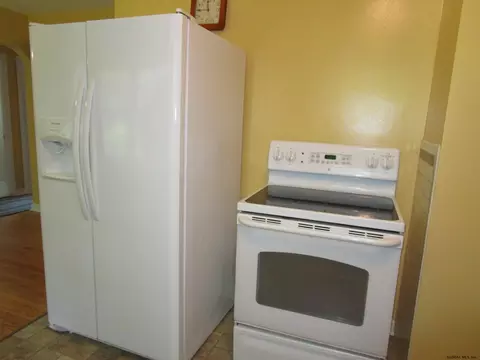 343 E Campbell Rd, Schenectady, NY 12303 photo 14