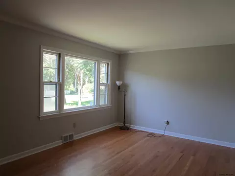 343 E Campbell Rd, Schenectady, NY 12303 photo 8