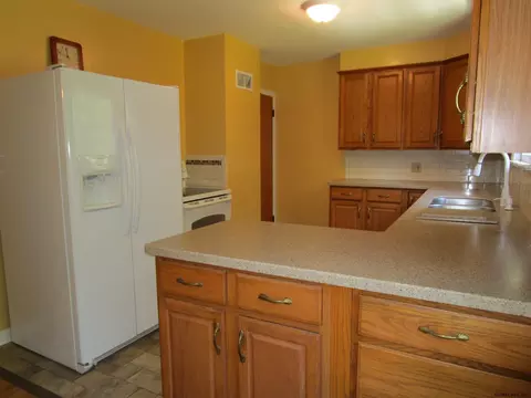 343 E Campbell Rd, Schenectady, NY 12303 photo 16