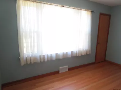 343 E Campbell Rd, Schenectady, NY 12303 photo 20