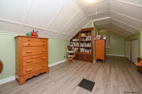 1821 Nott St, Schenectady, NY 12309 photo 16