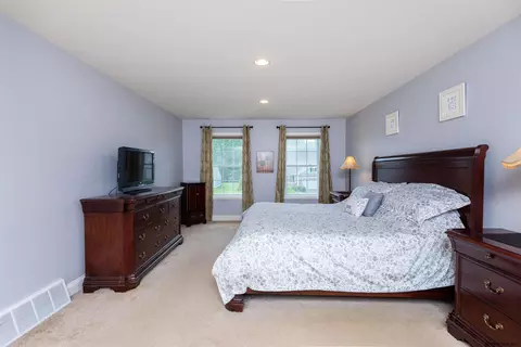 40 Chester Dr, Waterford, NY 12188 photo 22