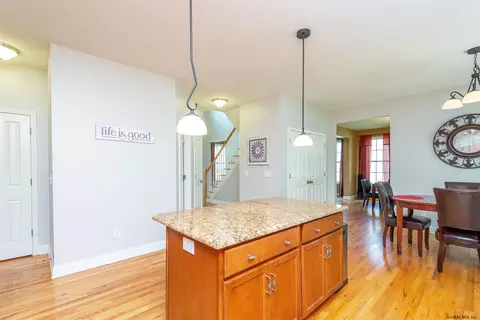40 Chester Dr, Waterford, NY 12188 photo 9