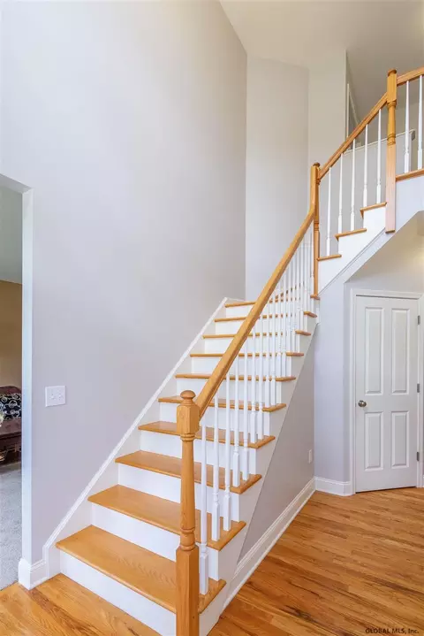 40 Chester Dr, Waterford, NY 12188 photo 31