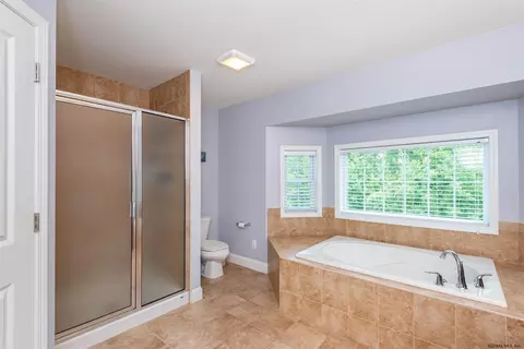 40 Chester Dr, Waterford, NY 12188 photo 25