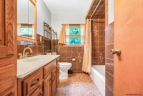 25 Pashley Rd, Schenectady, NY 12302 photo 30