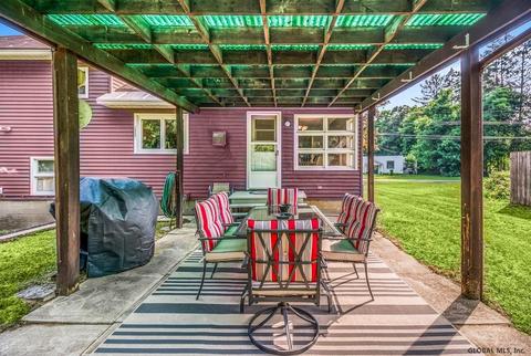 25 Pashley Rd, Schenectady, NY 12302 photo 6