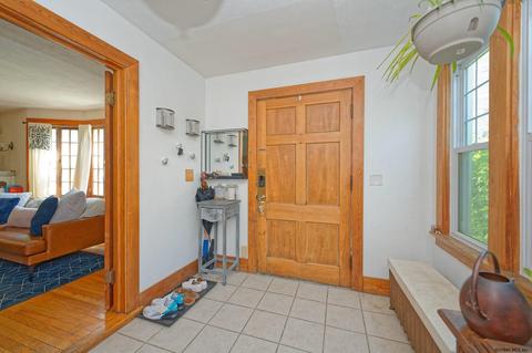 7 Rosa Rd, Schenectady, NY 12308 photo 4