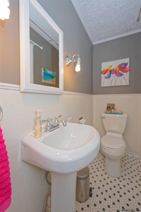 7 Rosa Rd, Schenectady, NY 12308 photo 13