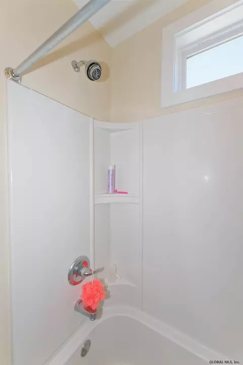 134 Sixth St, Schenectady, NY 12302 photo 30