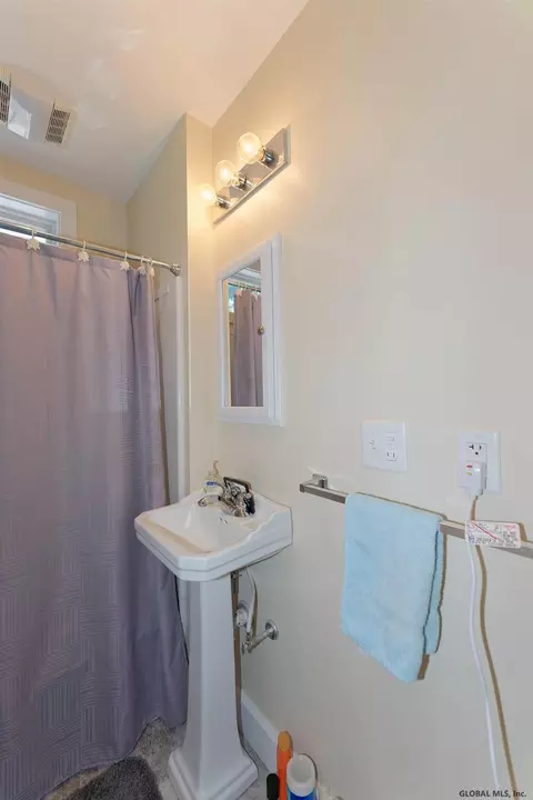 134 Sixth St, Schenectady, NY 12302 photo 29