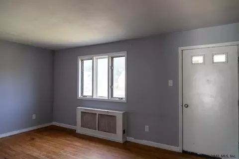 1759 Devendorf Rd, Schenectady, NY 12303 photo 3