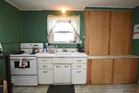 16 River St, Corinth, NY 12822 photo 30