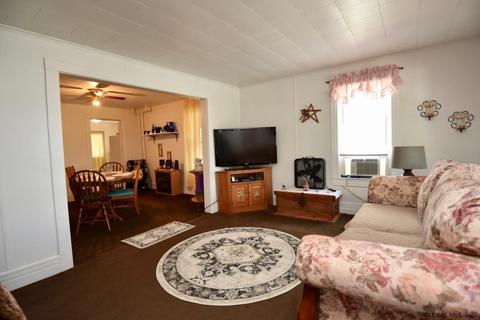 16 River St, Corinth, NY 12822 photo 9