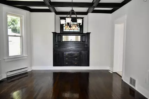 39 Spruce St, Schenectady, NY 12304 photo 9