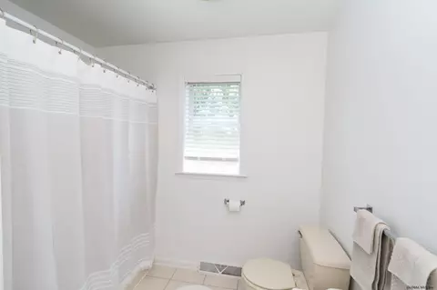 128 Hasgate Dr, Delmar, NY 12054 photo 37
