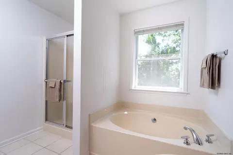 128 Hasgate Dr, Delmar, NY 12054 photo 46