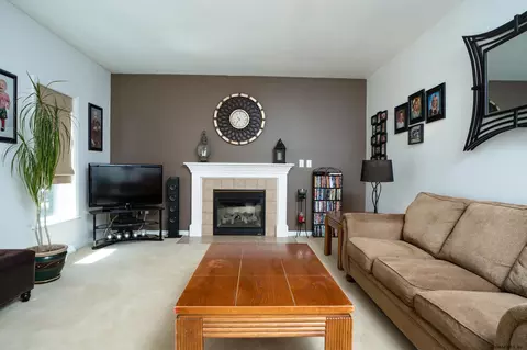 128 Hasgate Dr, Delmar, NY 12054 photo 7