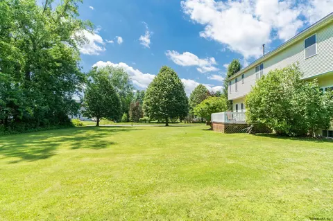 128 Hasgate Dr, Delmar, NY 12054 photo 51