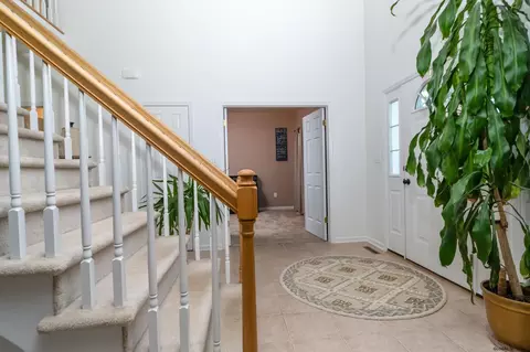 128 Hasgate Dr, Delmar, NY 12054 photo 5