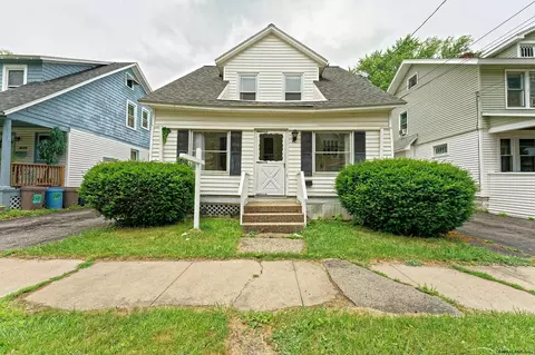 1071 Keyes Ave, Schenectady, NY 12309 photo 2