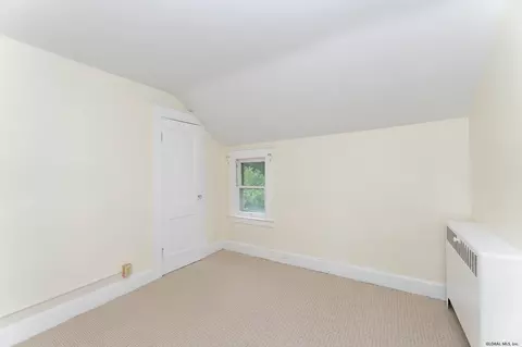 1071 Keyes Ave, Schenectady, NY 12309 photo 23
