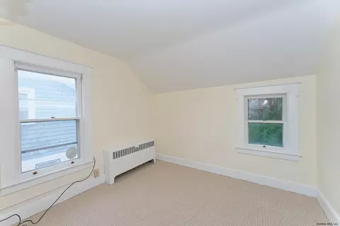 1071 Keyes Ave, Schenectady, NY 12309 photo 27