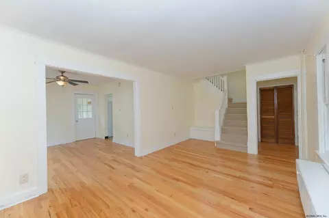 1071 Keyes Ave, Schenectady, NY 12309 photo 10