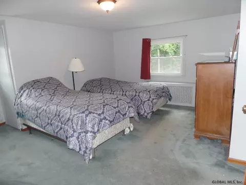 12 Keator Dr, Schenectady, NY 12306 photo 6