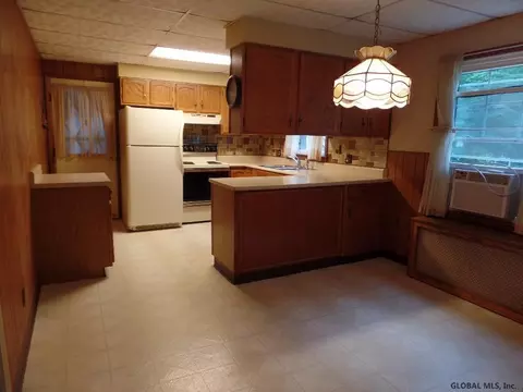 12 Keator Dr, Schenectady, NY 12306 photo 10